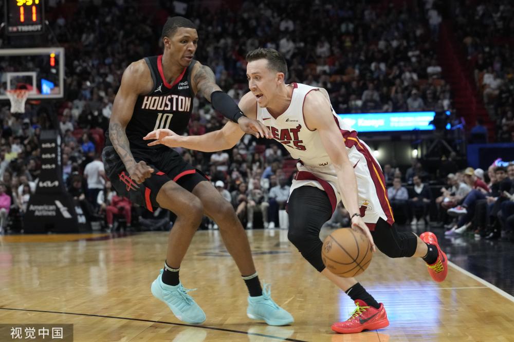 姆斯与约基 姆斯与约基