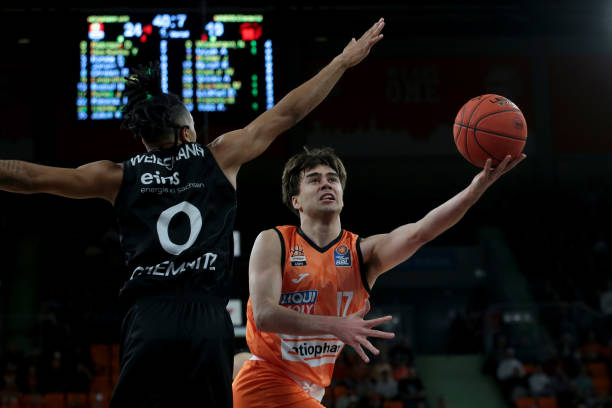 在困难面前 在困难面前