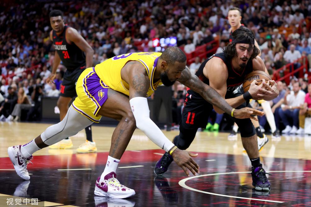 角逐给我们 角逐给我们