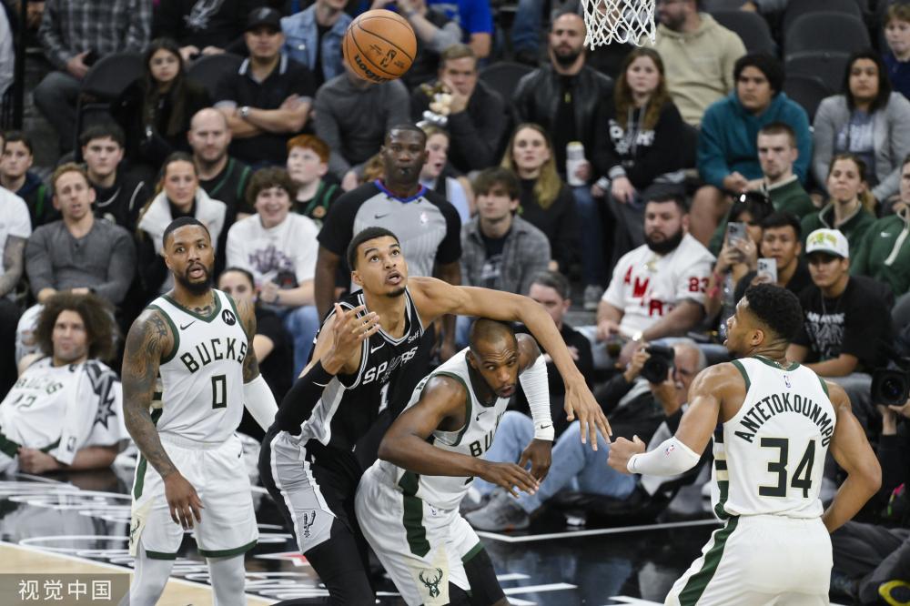 随着新一代 随着新一代